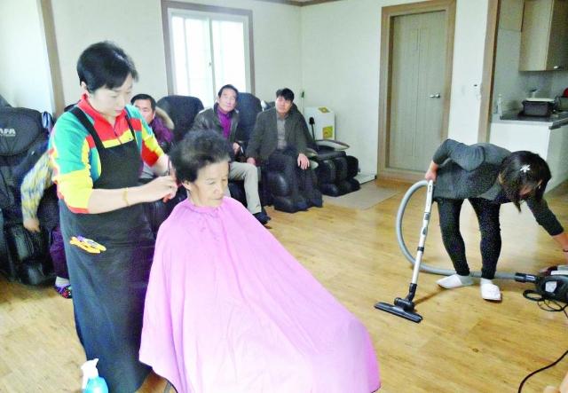 충주시 칠금금릉동복지위사랑의 가위손 봉사활동