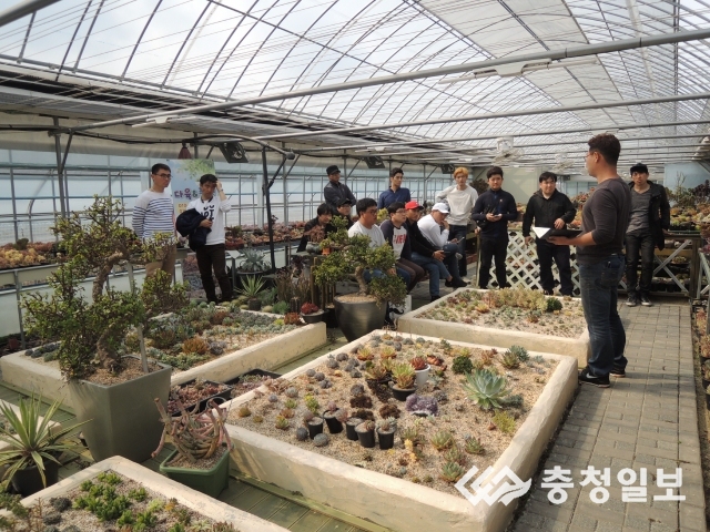 [화제]㈜사단법인 충북 영파머스 젊은 농부 출범  농업의 미래, 우리 손으로