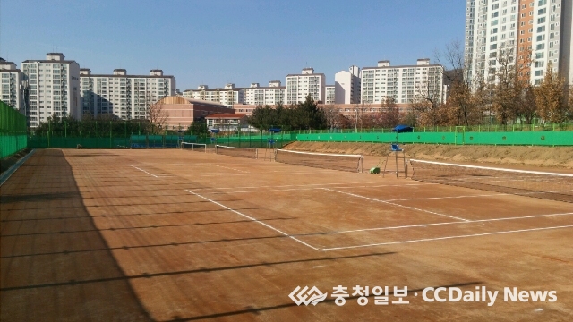 청주시국제테니스장 시설정비 1단계 완료