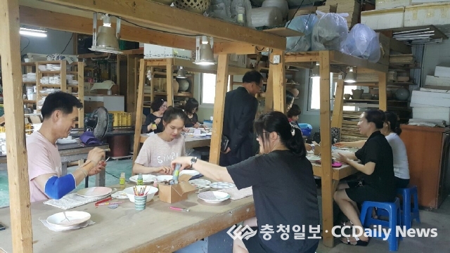 학생, 교사들 배움의 열정으로 한 여름의 더위를 이기다