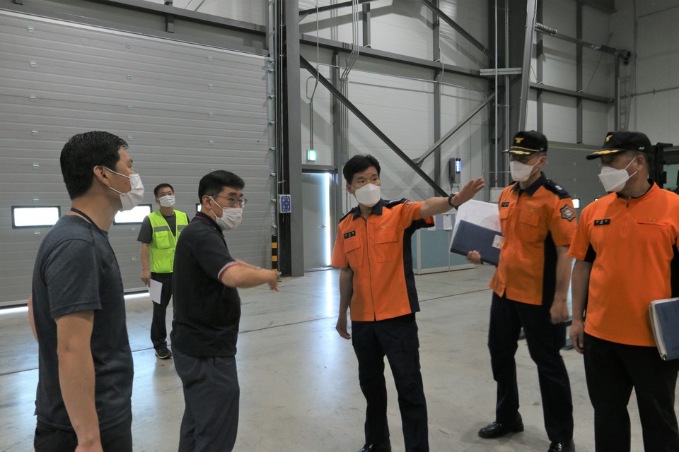 김상현 청주동부소방서장, 대형 물류창고 화재예방 현장점검