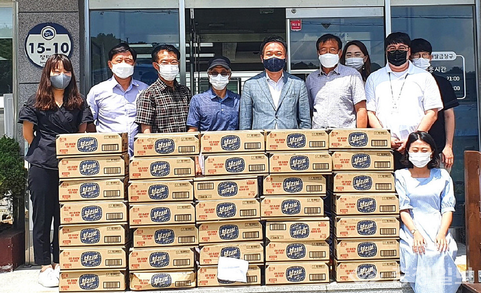 진천 남한강마트, 아이스크림 기탁
