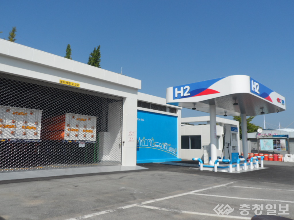 망향휴게소, 차량 2대 동시 수소 충전 문 열어