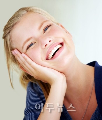 절개 없이 코를 높고 곧게 교정