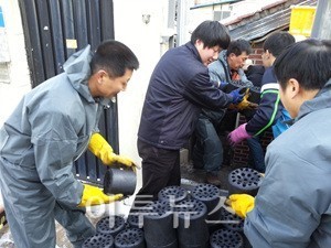 열관리시공協 대전시회·춘천지회 사랑의 연탄 나눔