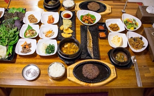 경주에서 소문난 경주맛집 늘봄의 소문난 음식