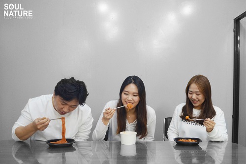 쏘핏 100칼로리 곤약떡볶이&라볶이 와디즈 펀딩 오픈 1분만에 100% 달성