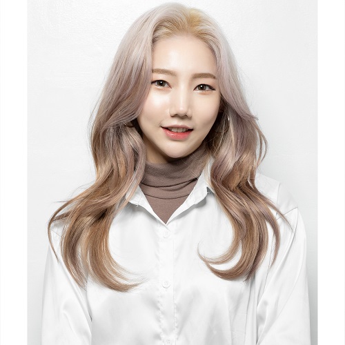 로얄바엠 안산본점 민지 부원장, 봄철 화이트라벤더 컬러 스타일 제안