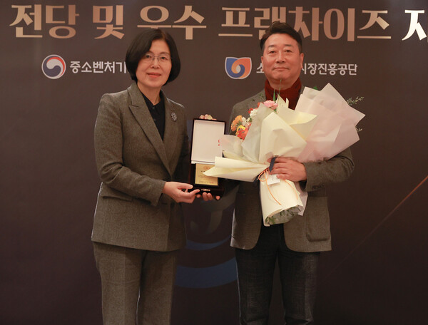 수유리우동집, 중기부 우수 프랜차이즈 8년 연속 선정으로 명예의 전당 헌액
