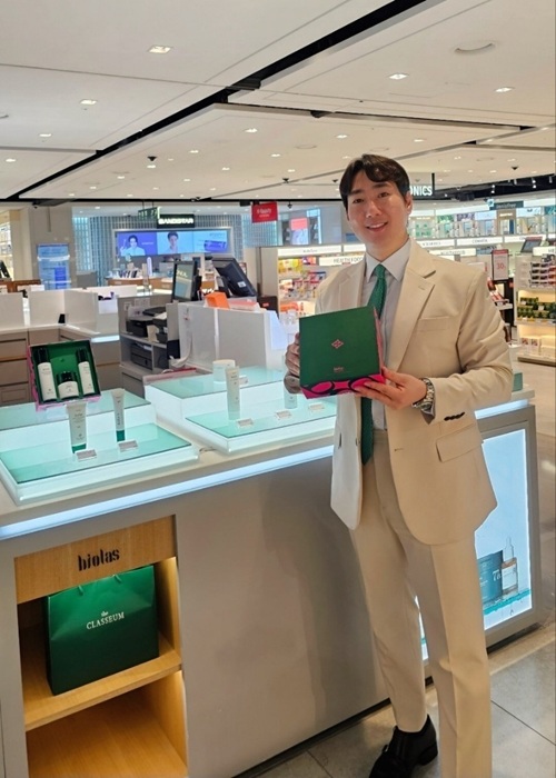 햄프 전문 ㈜더클라세움, 현대백화점 삼성점(무역센터점)·신세계 면세점 입점