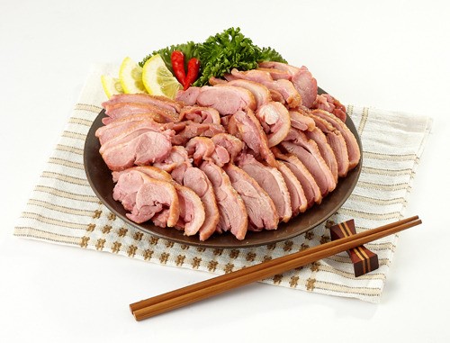롯데마트, 훈제오리 한 마리 7700원 판매