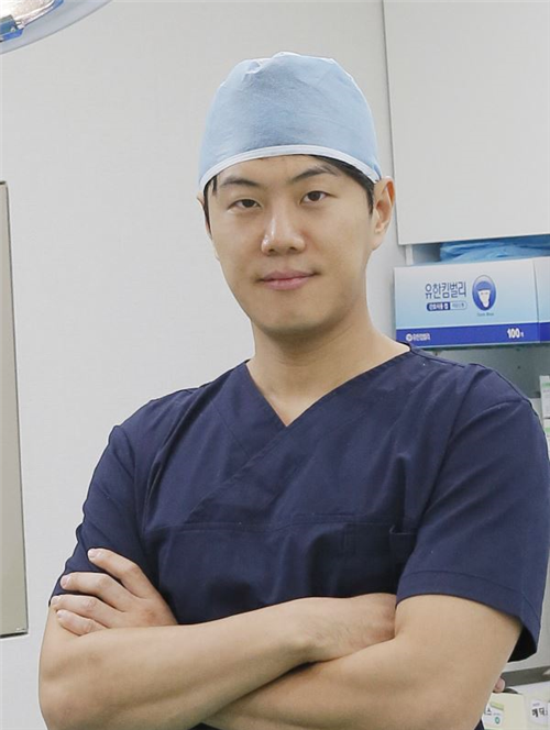(의학칼럼)유방검진 후 발견된 치밀유방·섬유선종 대처법