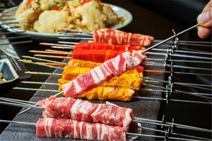 양꼬치 캐주얼 카페 ‘양밤’ 눈길