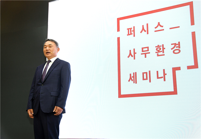 가구업계 1~3위 각축전…판 커지는 사무가구 시장