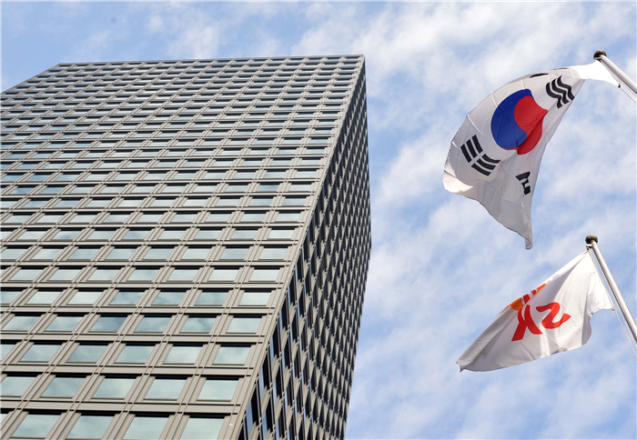 SK, 계열사 악재로 이미지 변신 제동 
