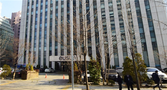 [IB토마토](Today 공시)유수홀딩스, 여의도 사옥 3300억원에 매각