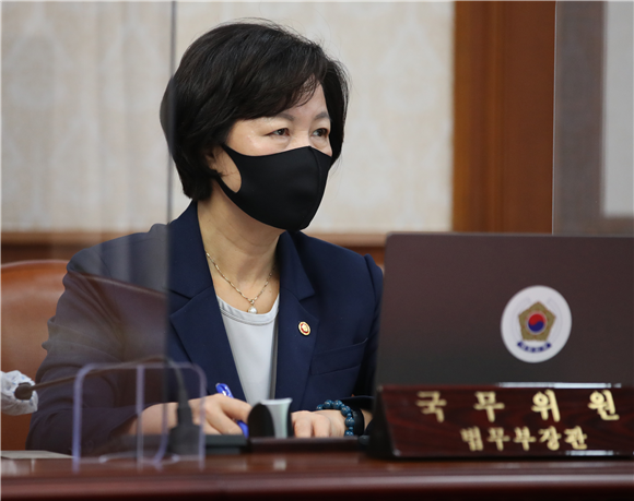 추 장관 아들 동료 서씨, 특혜 없었다 당직병 주장 반박