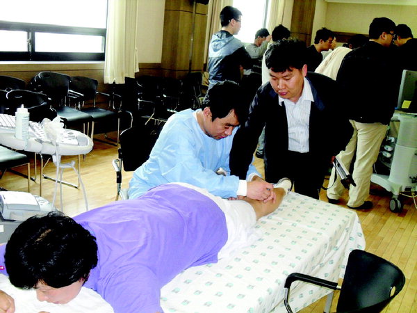 만성통증… 건강파수꾼 손길에 만병통치