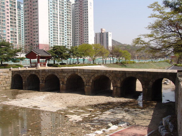 [길에서 뿌리를 찾다·15·끝]안양 시흥로(현 만안로)