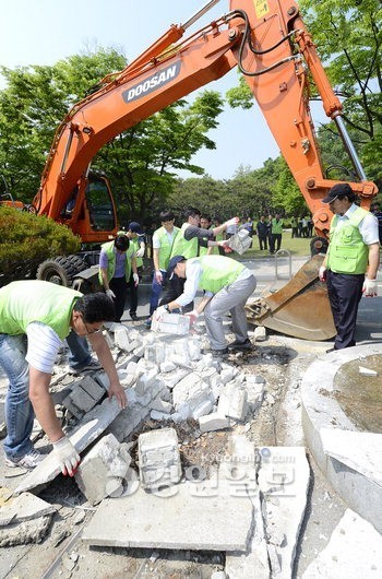 [이슈추적]판교 백현마을 일반공급 전환 극으로만 가는 갈등