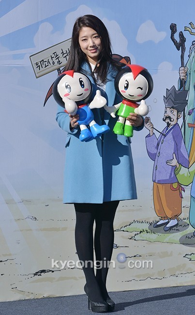 [경인포토]박신혜, 말이 필요없는 정품 미모 시선집중