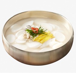 떡국 맛있게 끓이는 법, 비법은 멸치육수… 겨울철 별미는 굴떡국
