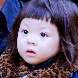 써니 추사랑앓이, 이모들 숙소에 놀러 와서 치킨 먹고 갈래? 폭소