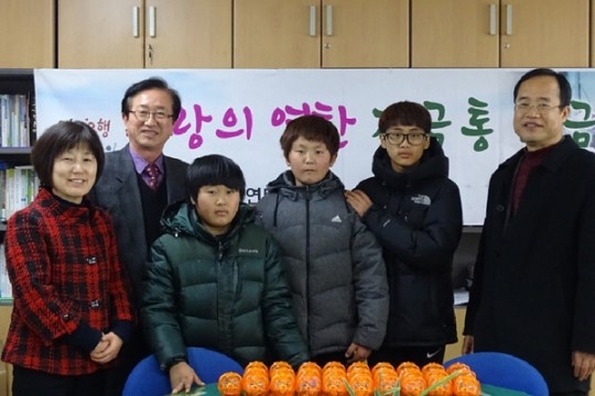 연천 백학초등학교, 연탄 돼지저금통 연천 연탄은행에 전달