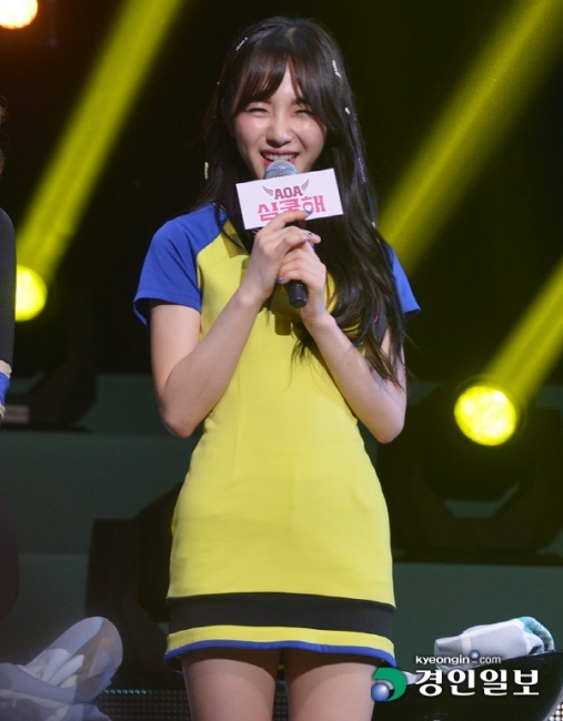 [경인포토]AOA 쇼케이스 민아 인기 실감? 식당서 사장님이 족발 공짜로 주셨다