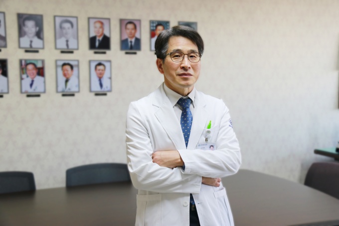 환자는 좋아졌지만 병원 경영은 갈수록 힘들어져