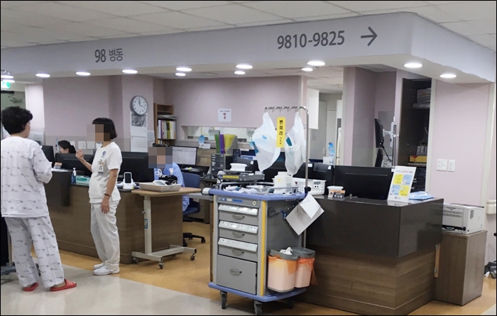 `학원출신`·`보조인력` 간호조무사가 간호사 대체하려 한다?