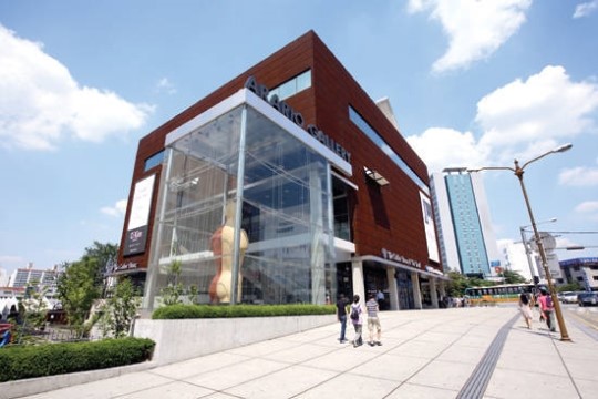 [화랑가 - 아라리오 프로젝트]서울과 제주, 상하이 연계하는 전시장 오픈