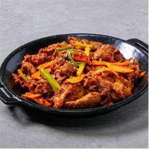 [김수미의 반찬 이야기] 여름철 입맛과 체력 살리는 제육볶음