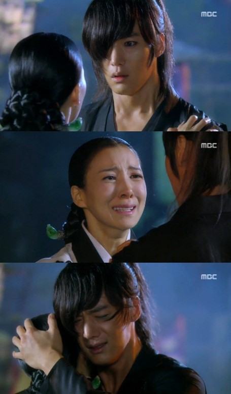 ‘구가의 서’ 기억 찾은 최진혁, 윤세아와 눈물 포옹 ‘감동’