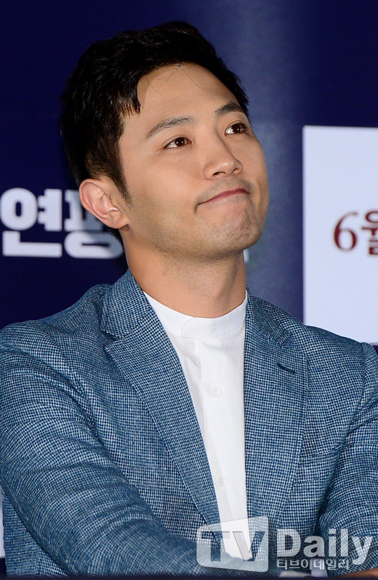 [TD포토] 진구 연평해전 희생자 생각하니 뭉쿨~