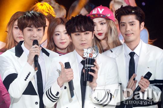 [TD포토] 더블에스301 더쇼 1위에 감격한 예전 아이돌