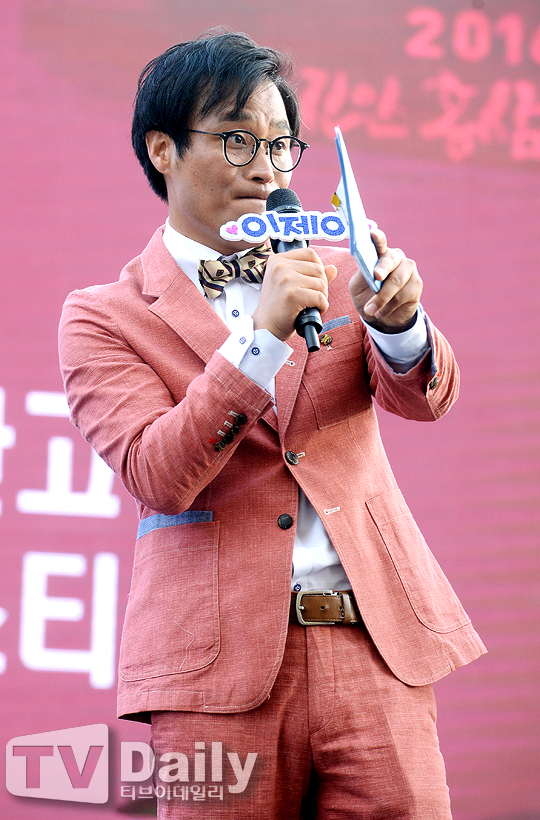 [TD포토] 이제이 국내 최고 MC의 환상적인 입담