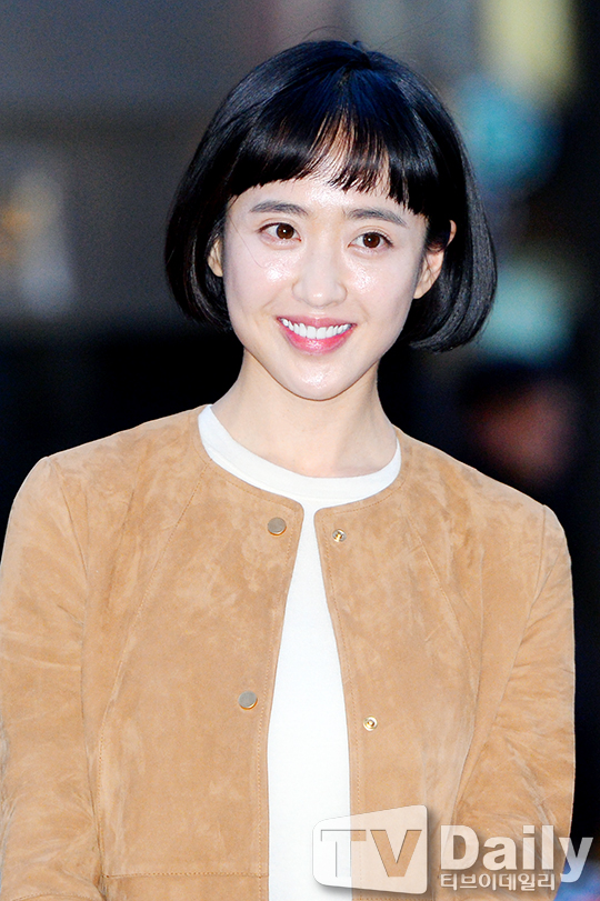 [TD포토] 김민정 처피뱅+똑단발 헤어스타일도 완벽 소화하는 동안 미모