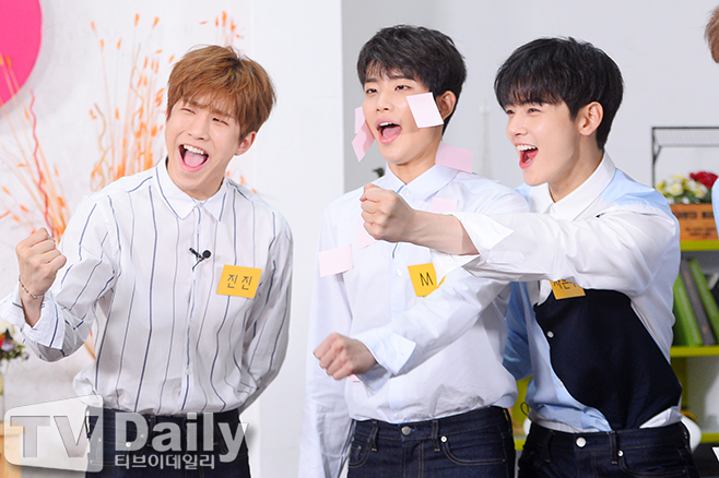 [TD포토] 아스트로 진진-MJ-차은우 족발 먹자!