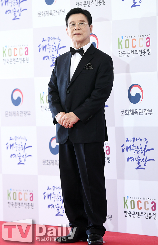 [TD포토] 전설의 성우 양지운 멋진 노신사