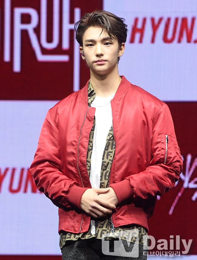 스트레이키즈 현진 “‘음악중심’ MC, 초보라 연습 중”