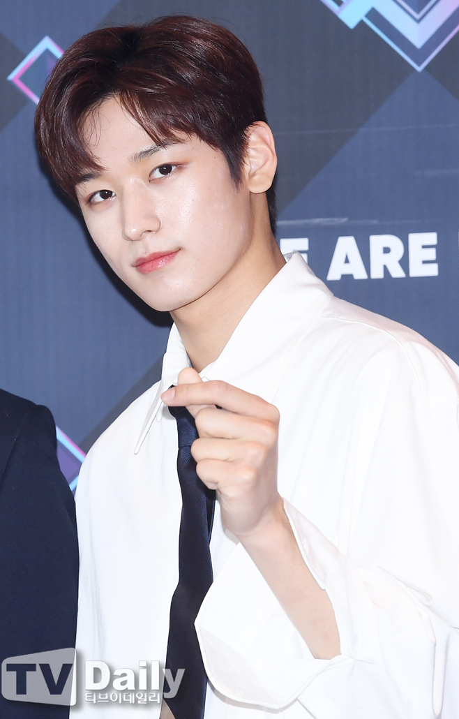 [TD포토] 더보이즈 주연 살살 녹는 잘생김