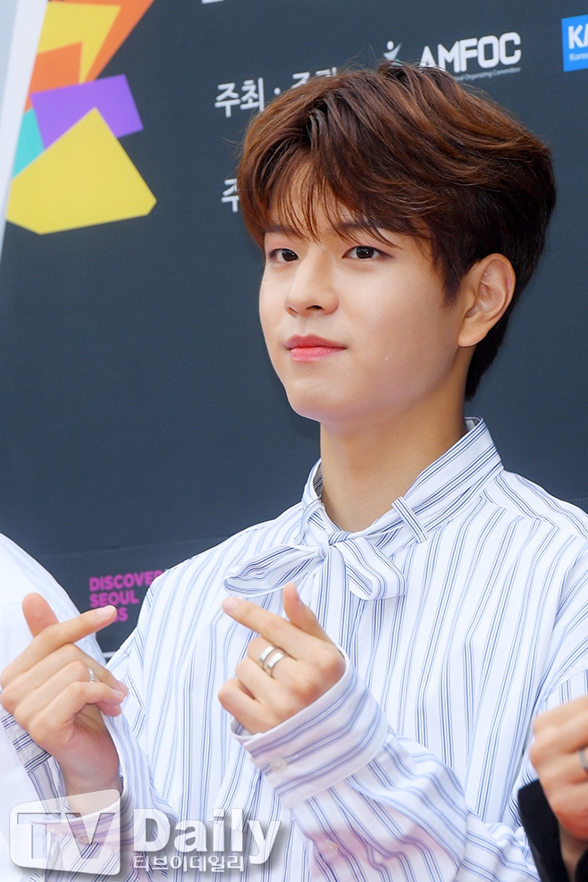[TD포토] 스트레이 키즈 우진 미소년 비주얼