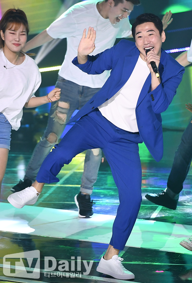 [TD포토] 영기 한잔해~ 한잔해~
