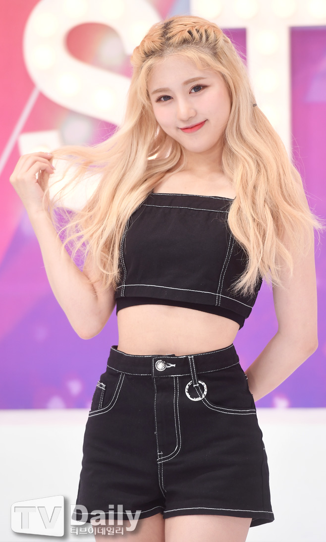 [TD포토] 네이처 하루 머리카락 살짝~