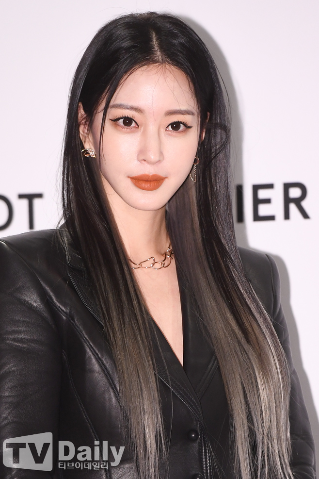 입 연 한예슬 남친 류성재, 가라오케 그만둔 이후 교제 [전문]