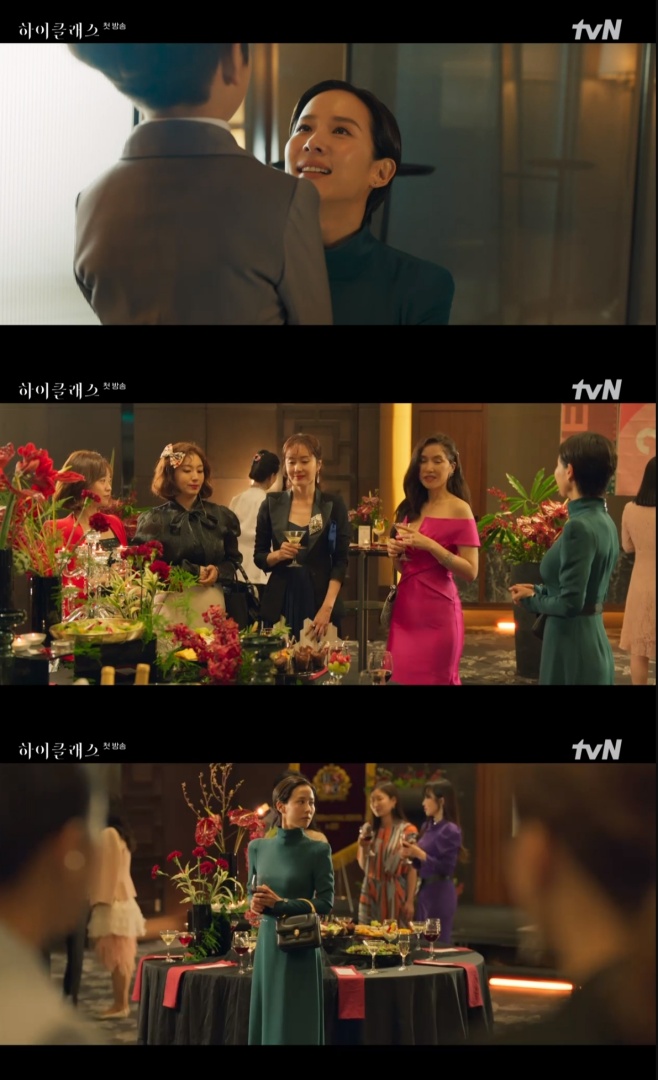 ‘하이클래스’ 조여정vs김지수, 서슬 퍼런 요즘 엄마