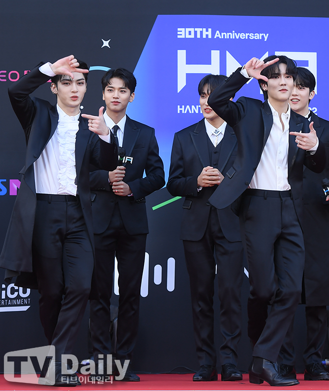 [TD포토] 오메가엑스 신곡 드림 안무 최초공개