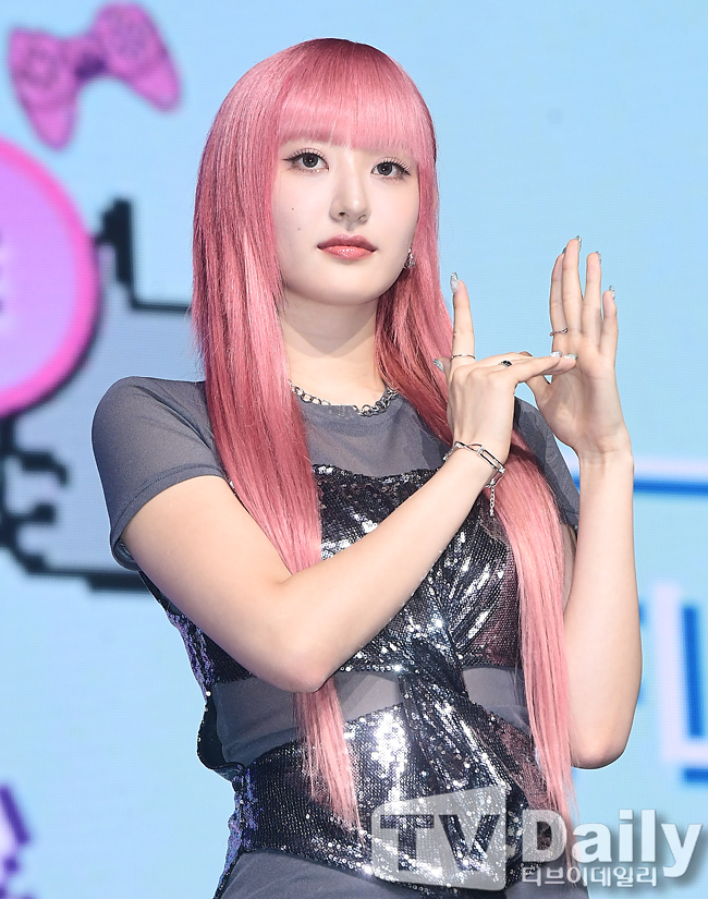 [TD포토] 퀸덤퍼즐 1위 하이키 휘서 파격적인 핫핑크 헤어