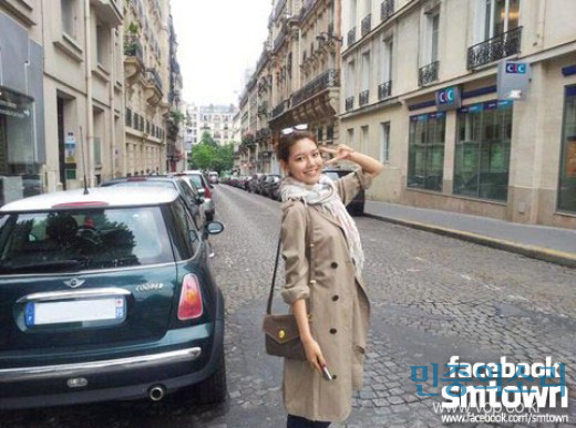 [ENS포토] 수영 티파니 파리 인증샷 우리 파리 왔어요